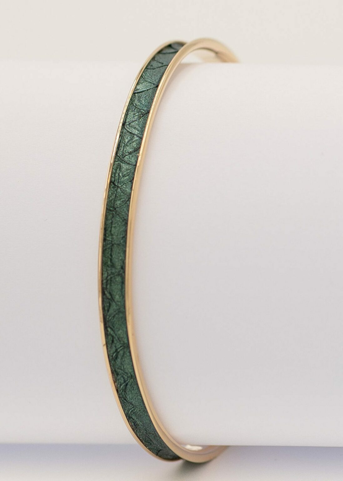 seree-roch-carré-soie-fabrication-francaise-bijou-capeline-bandeau-jonc-bague-jphenric-artiste