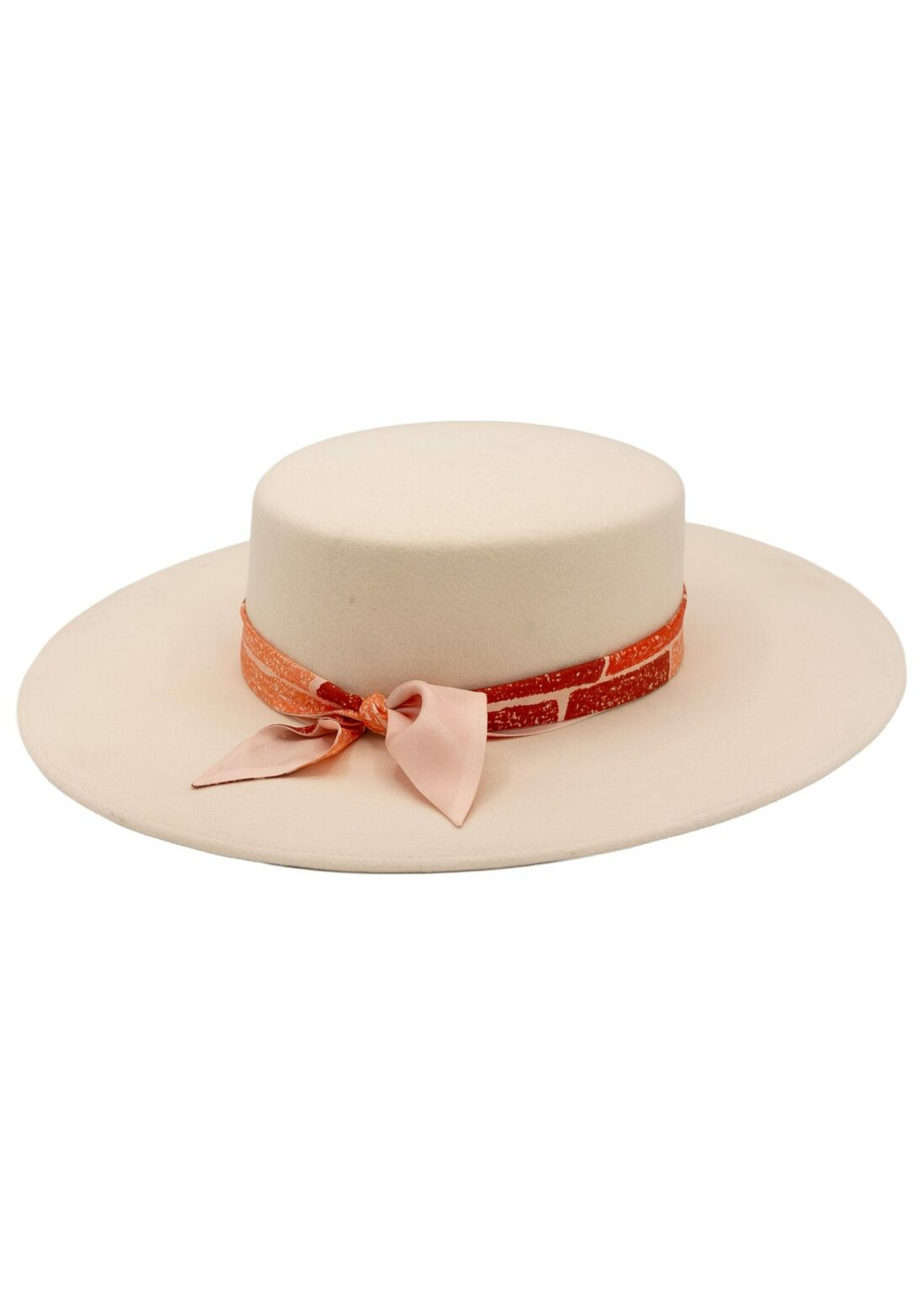 seree-roch-carré-soie-fabrication-francaise-bijou-capeline-bandeau-jonc-bague-jphenric-artiste